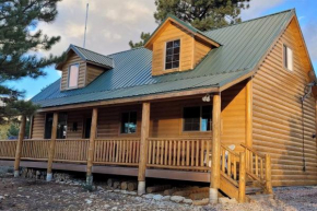 Log Cabin Zion Retreat. Walking distance to East Zion Trails